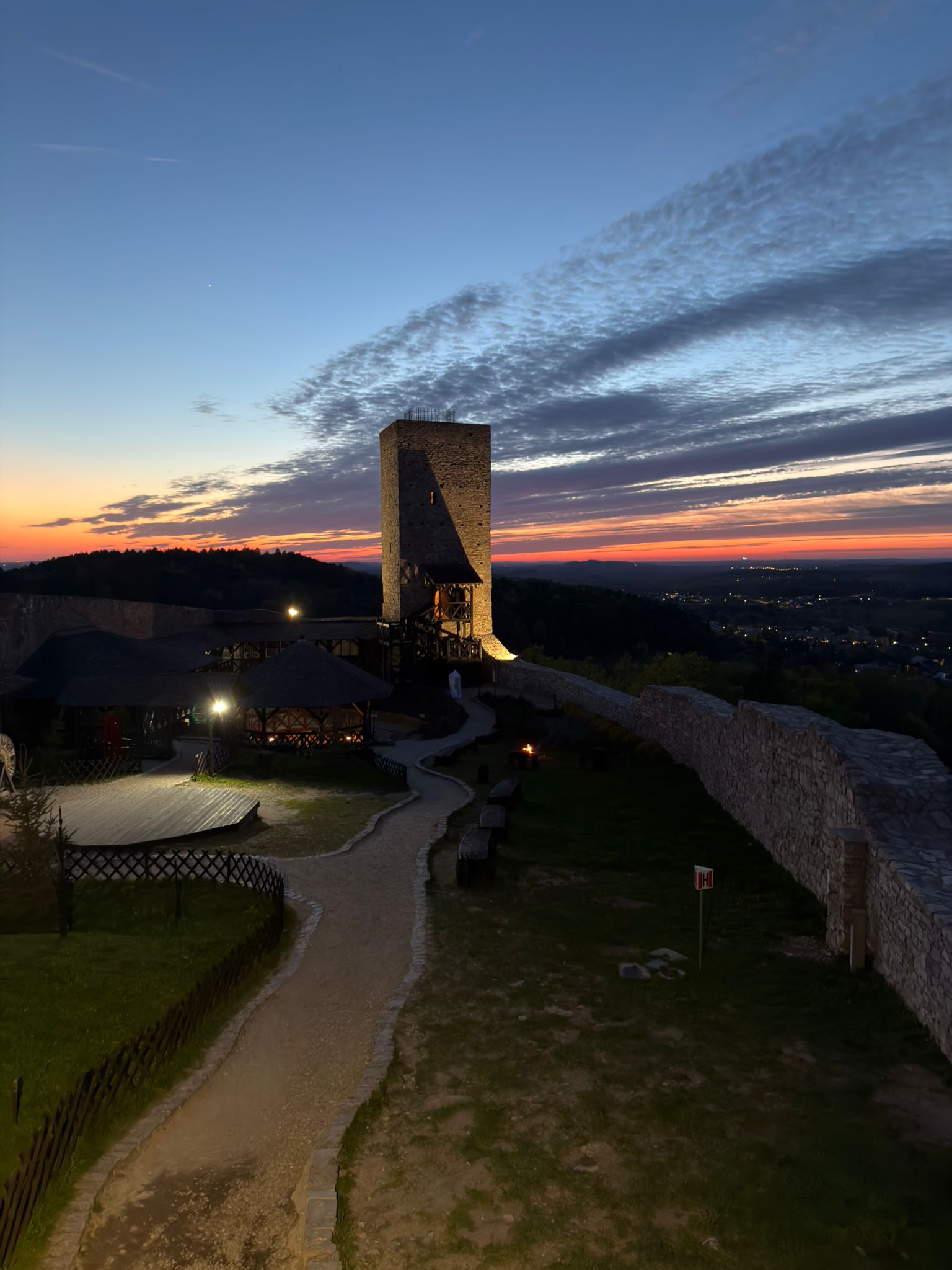 Za nami XIII edycja Nocnego Zwiedzania Zamku Królewskiego w Chęcinach! 
