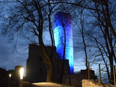 Europejski Tydzień Autyzmu – 1-7 grudnia Zamek Królewski w Chęcinach rozbłyśnie w odcieniach koloru niebieskiego